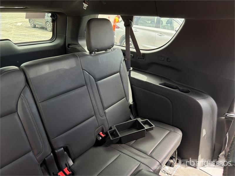Chevrolet Suburban Легковые автомобили