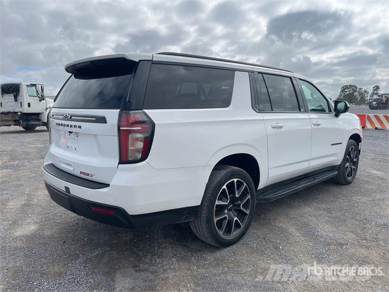 Chevrolet Suburban Avtomobili