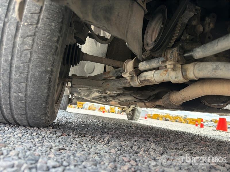 Chevrolet Tornado 4x2 Camioneta / Pickup (Inoperable) Інше