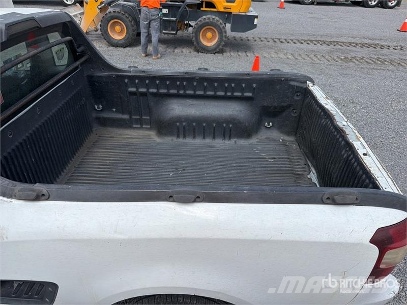 Chevrolet Tornado Camioneta (INOPERABLE) / Pickup (Inoperabl Andre