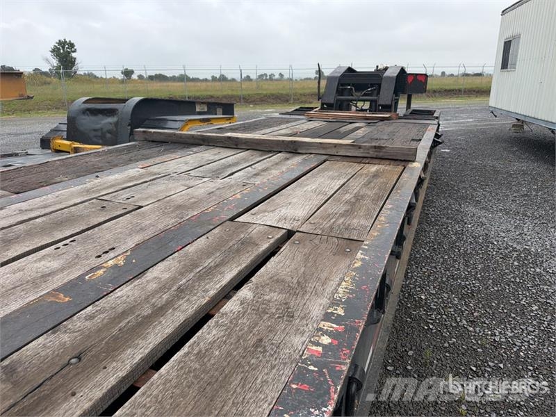 Dakota Manufacturing Trailer 5 axle Removable Gooseneck C Dieplader