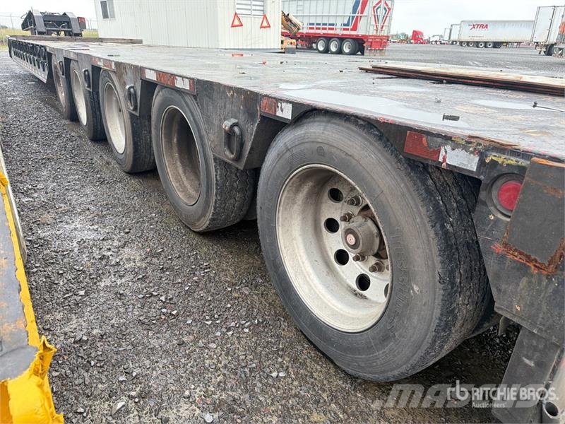 Dakota Manufacturing Trailer 5 axle Removable Gooseneck C Dieplader