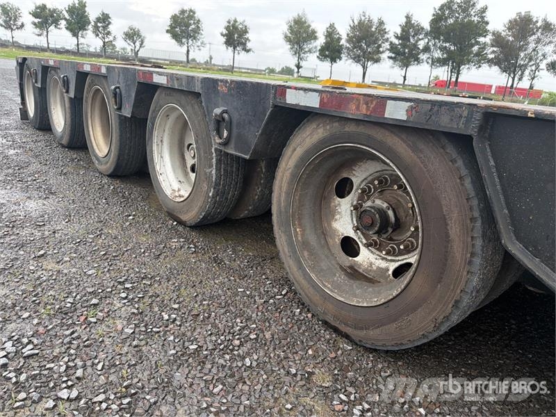 Dakota Manufacturing Trailer 5 axle Removable Gooseneck C Dieplader