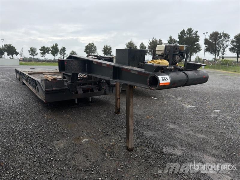 Dakota Manufacturing Trailer 5 axle Removable Gooseneck C Dieplader