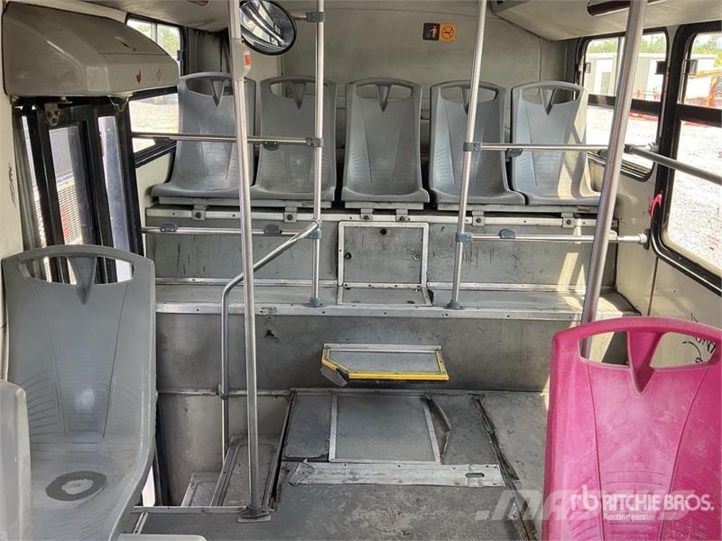 Dina LINNER G 4x2 28-Seat Transit Autobus / Bus Väikebussid