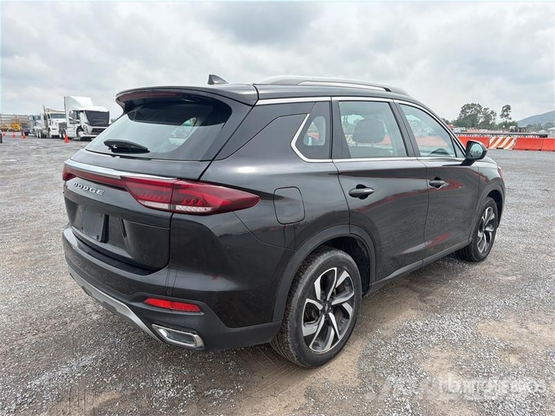 Dodge Journey 2WD Camioneta / SUV Коли