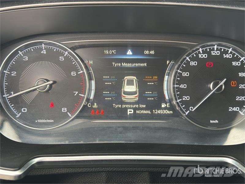 Dodge Journey 2WD Camioneta / SUV Cars