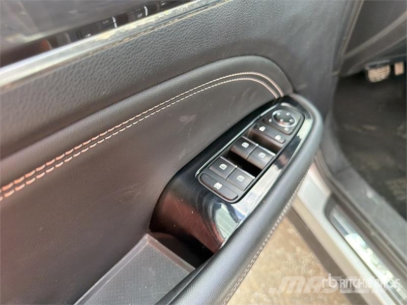 Dodge Journey 2WD Camioneta / SUV Voiture