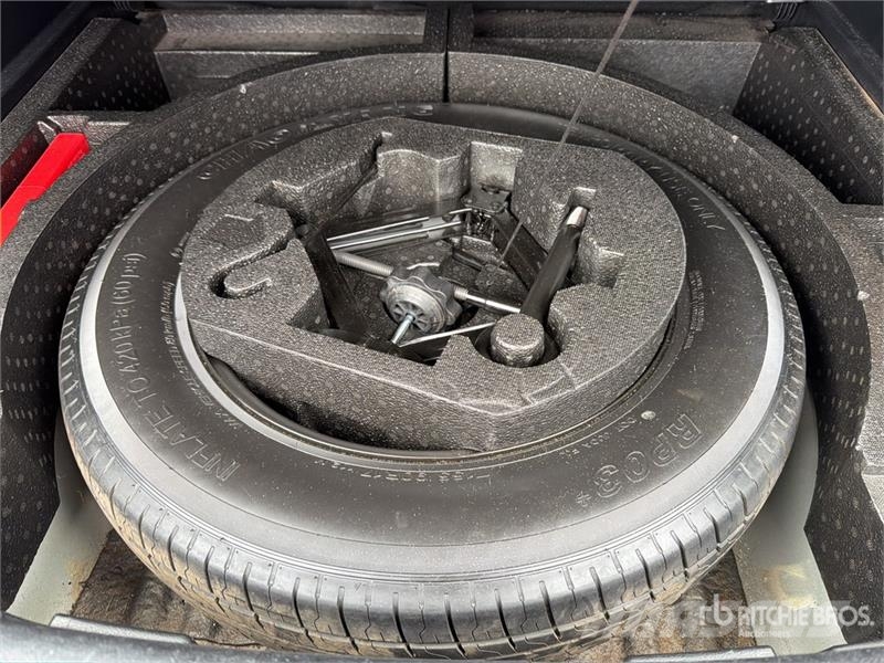 Dodge Journey 2WD Camioneta / SUV Cars
