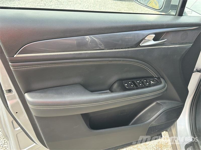 Dodge Journey 2WD Camioneta / SUV Voiture