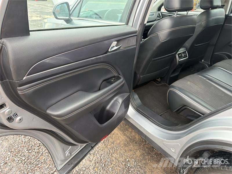 Dodge Journey 2WD Camioneta / SUV Cars