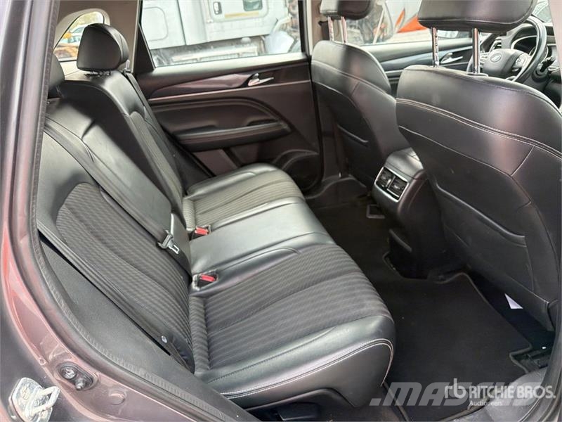Dodge Journey 2WD Camioneta / SUV Biler