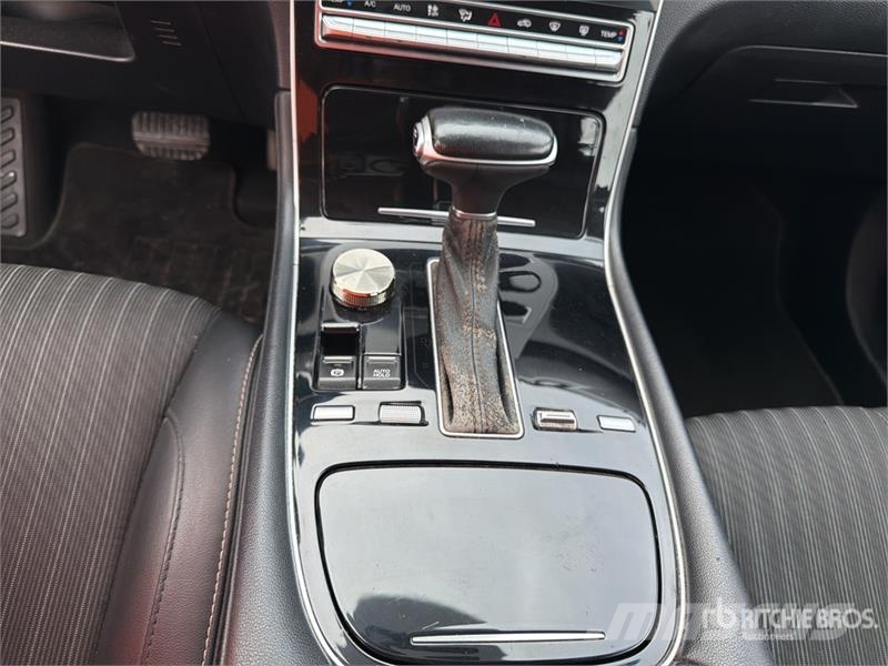 Dodge Journey 2WD Camioneta / SUV Automobili