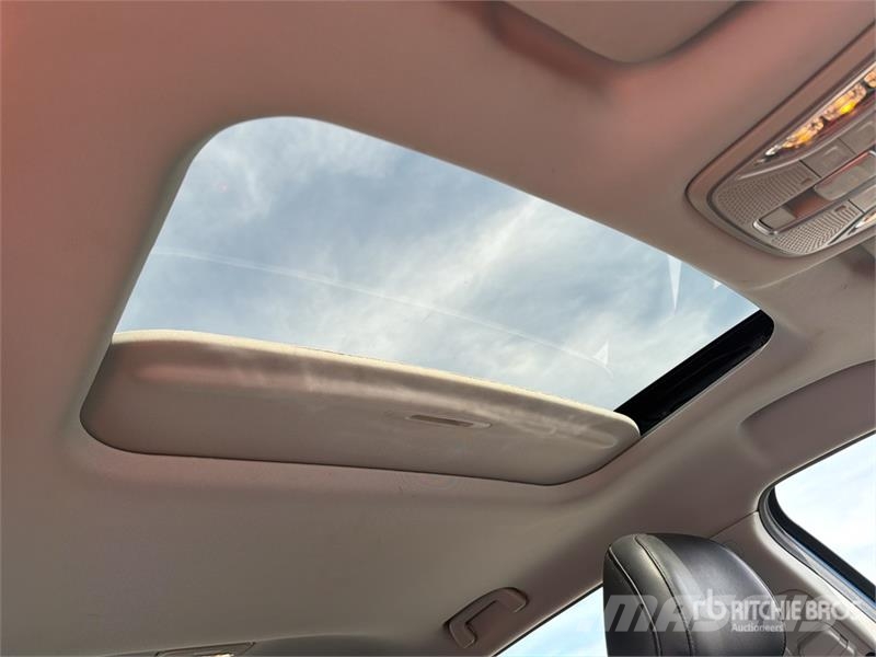 Dodge Journey 2WD Camioneta / SUV Biler