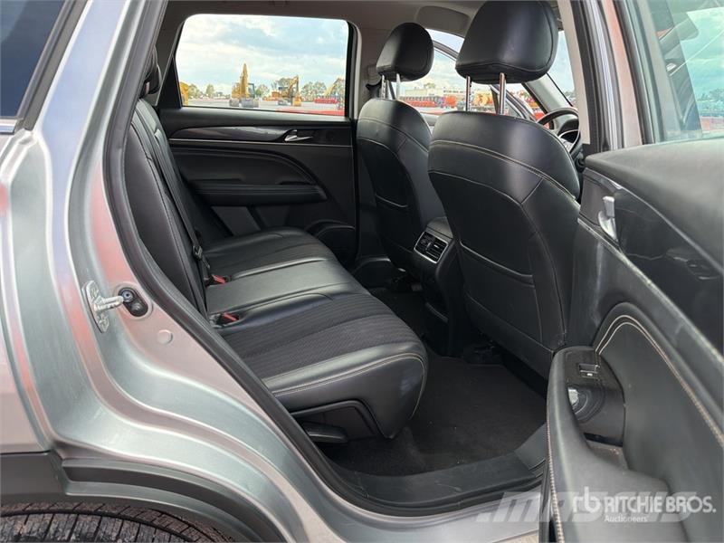 Dodge Journey 2WD Camioneta / SUV Voiture