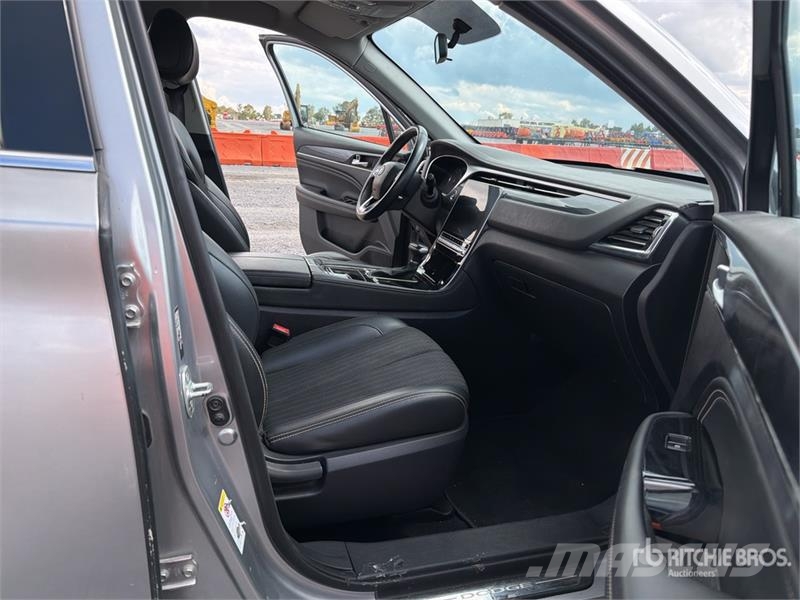 Dodge Journey 2WD Camioneta / SUV Voiture