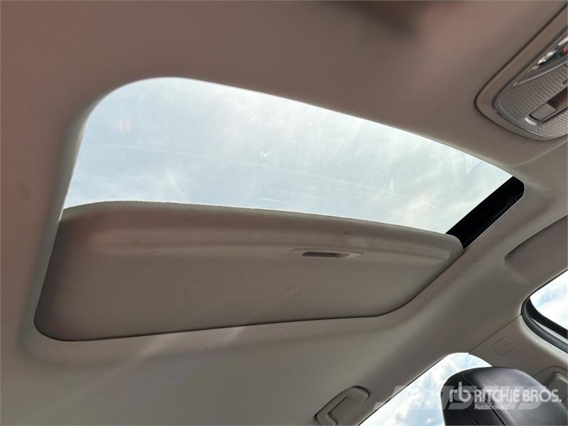 Dodge Journey 2WD Camioneta / SUV Biler