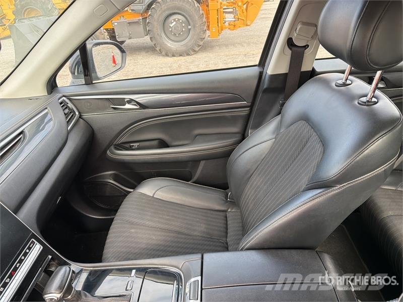 Dodge Journey 2WD Camioneta / SUV Coches