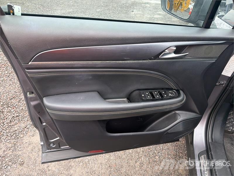 Dodge Journey 2WD Camioneta / SUV Automobili