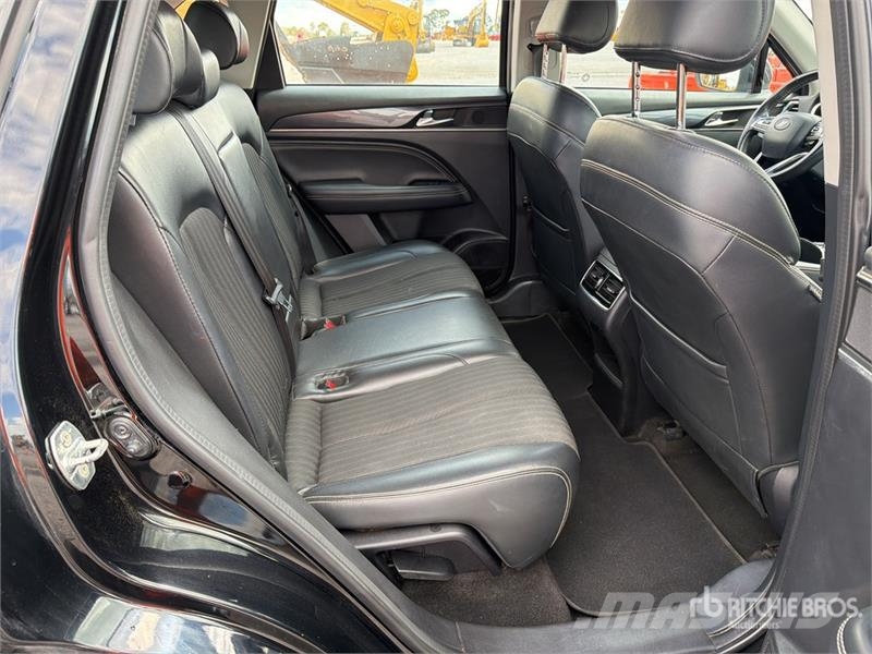 Dodge Journey 2WD Camioneta / SUV Voiture