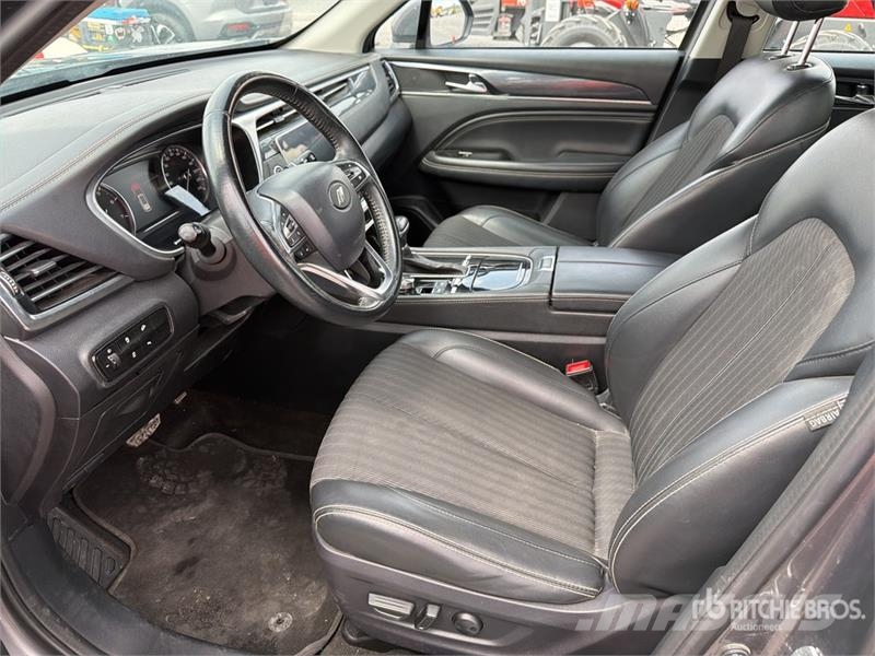 Dodge Journey 2WD Camioneta / SUV Biler
