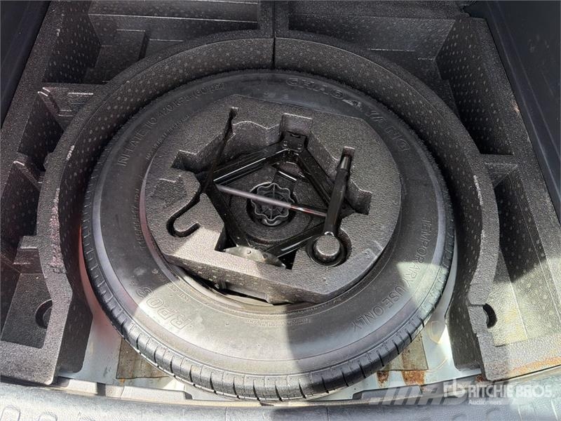 Dodge Journey 2WD Camioneta / SUV Biler