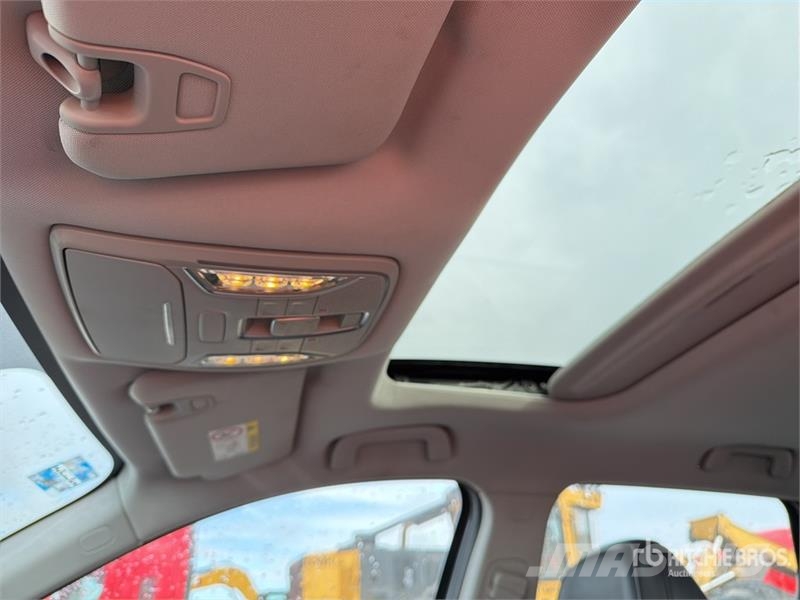 Dodge Journey 2WD Camioneta / SUV Automobili