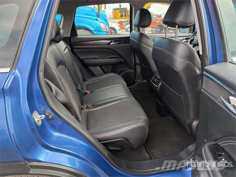 Dodge Journey 2WD Camioneta / SUV Automašīnas