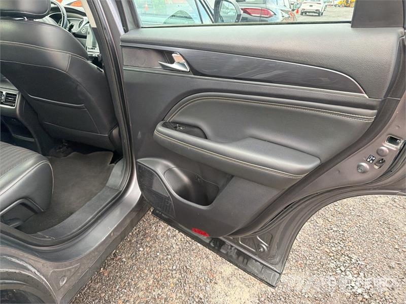 Dodge Journey 2WD Camioneta / SUV Automobili