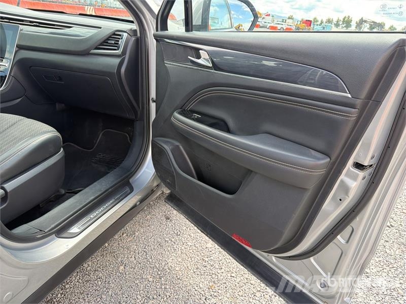 Dodge Journey 2WD Camioneta / SUV Voiture