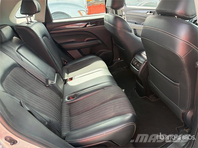 Dodge Journey 2WD Camioneta / SUV Voiture