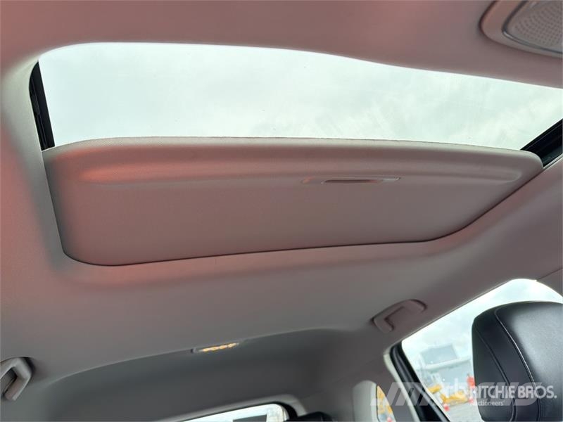 Dodge Journey 2WD Camioneta / SUV Automobili