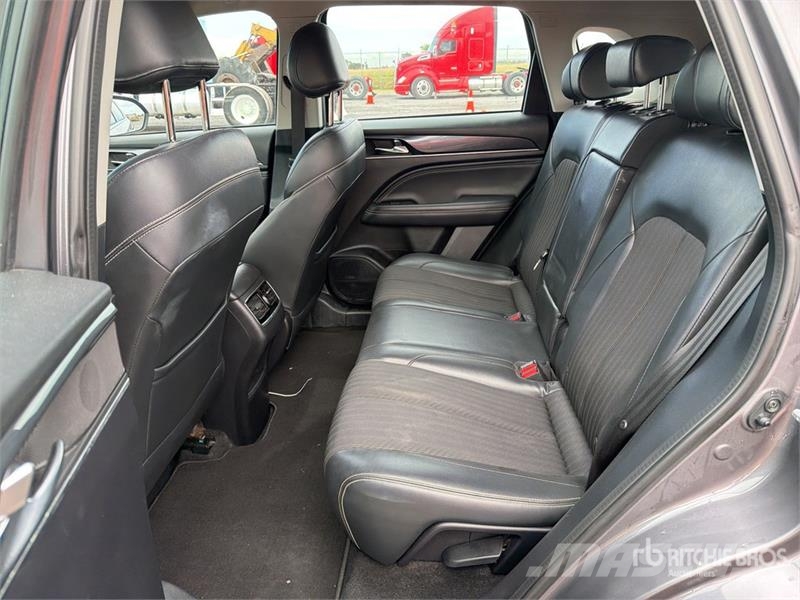 Dodge Journey 2WD Camioneta / SUV Automobili