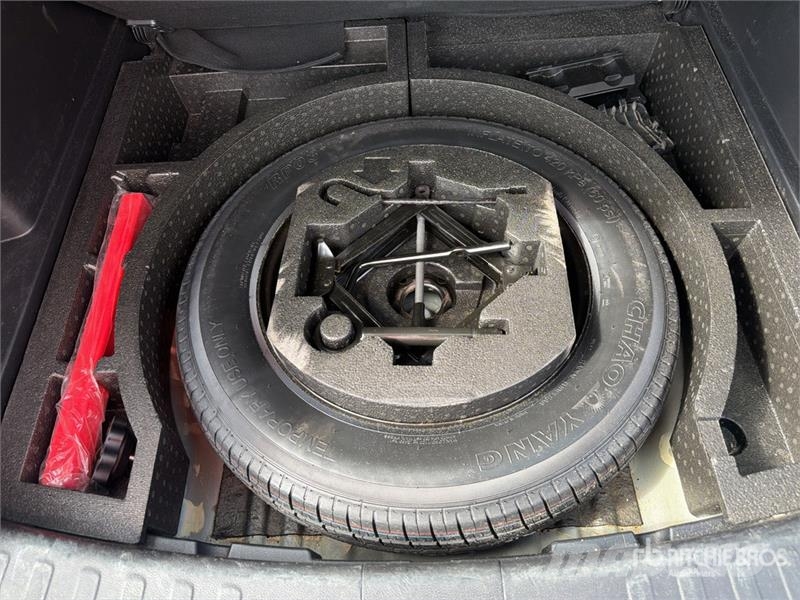 Dodge Journey 2WD Camioneta / SUV Voiture