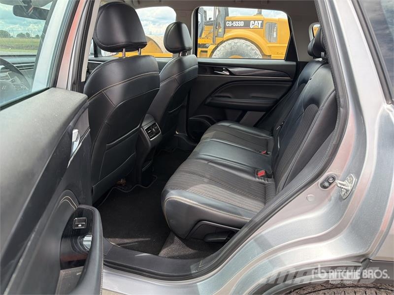 Dodge Journey 2WD Camioneta / SUV Коли