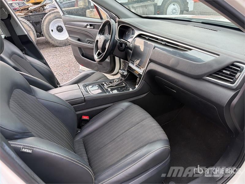Dodge Journey 2WD Camioneta / SUV Automobili