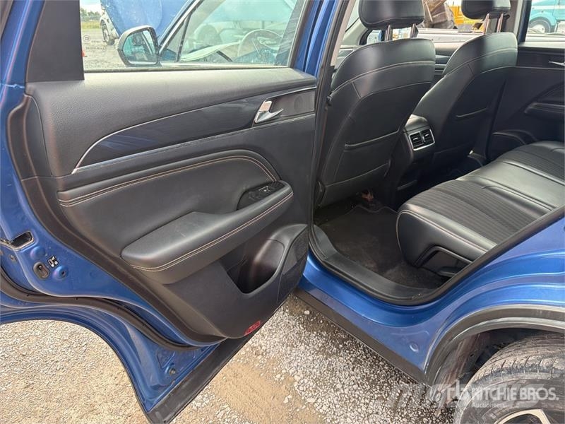 Dodge Journey 2WD Camioneta / SUV Automašīnas