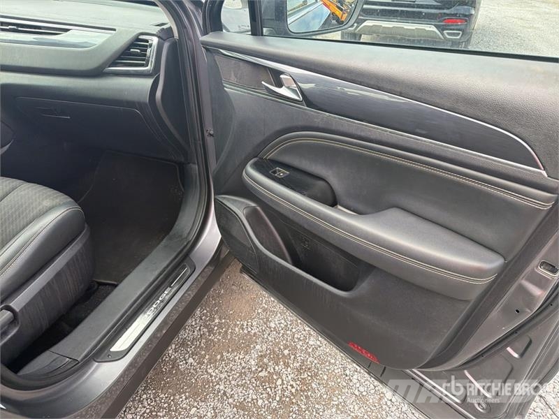 Dodge Journey 2WD Camioneta / SUV Coches