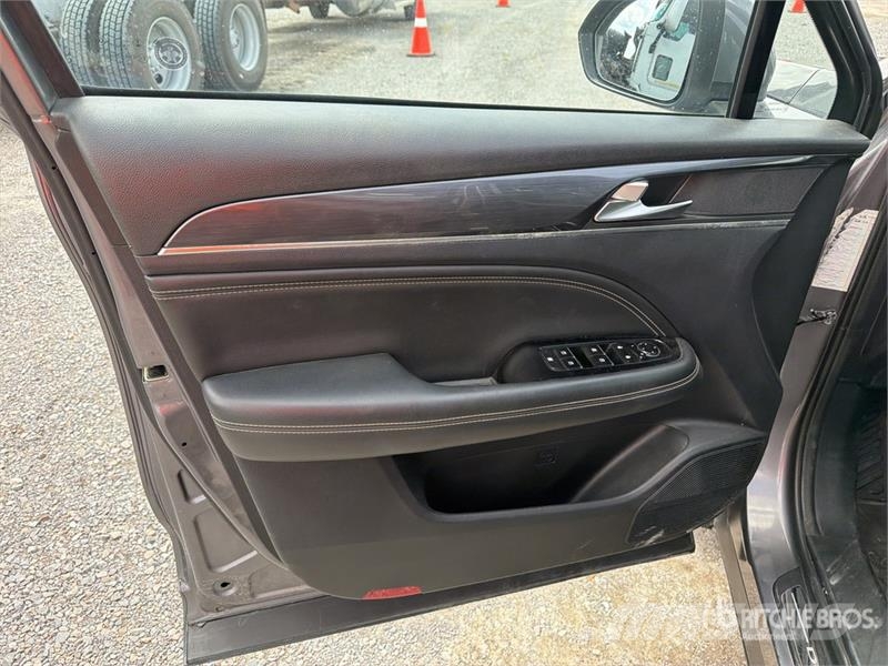 Dodge Journey 2WD Camioneta / SUV Biler