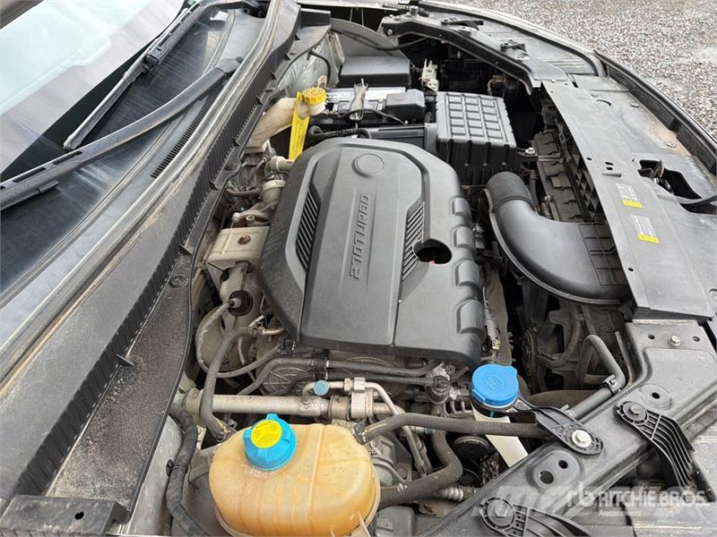 Dodge Journey 2WD Camioneta / SUV Cars