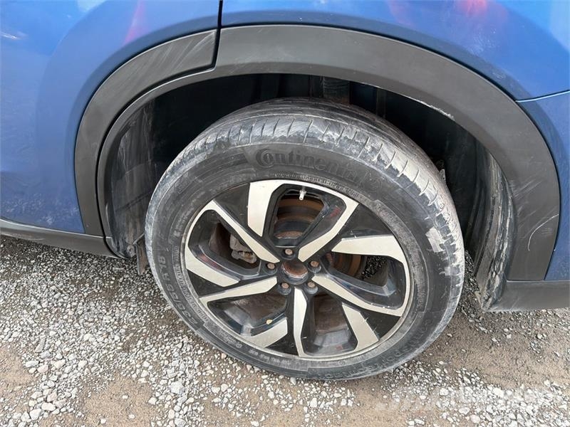 Dodge Journey 2WD Camioneta / SUV Automašīnas