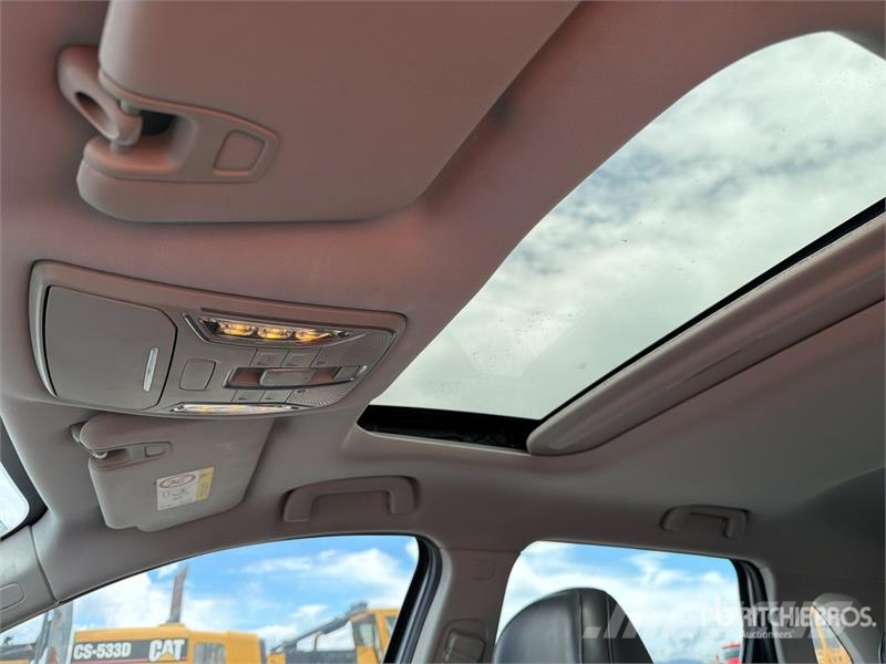 Dodge Journey 2WD Camioneta / SUV Коли