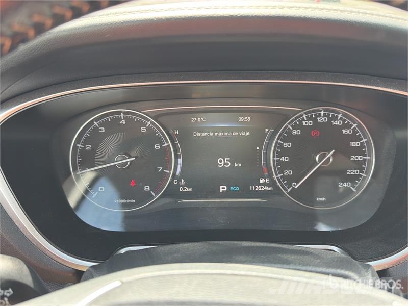 Dodge Journey 2WD Camioneta / SUV Voiture