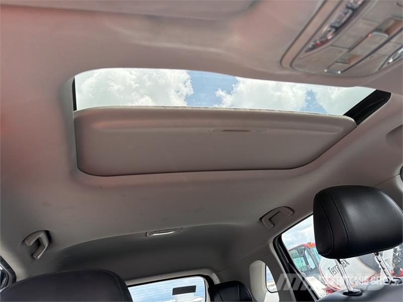 Dodge Journey Camioneta / SUV Kistehergépjárművek