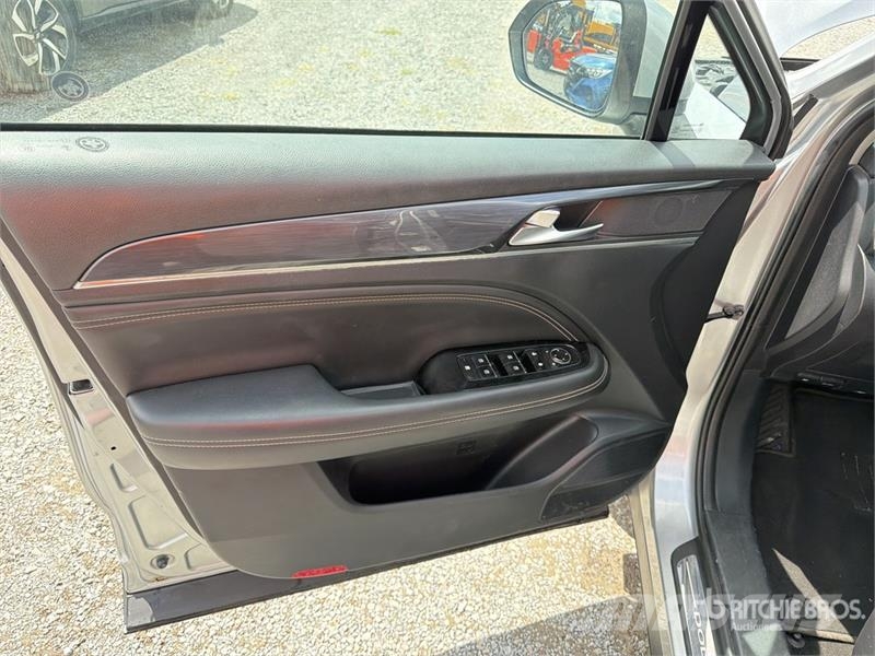 Dodge Journey Camioneta / SUV سيارات