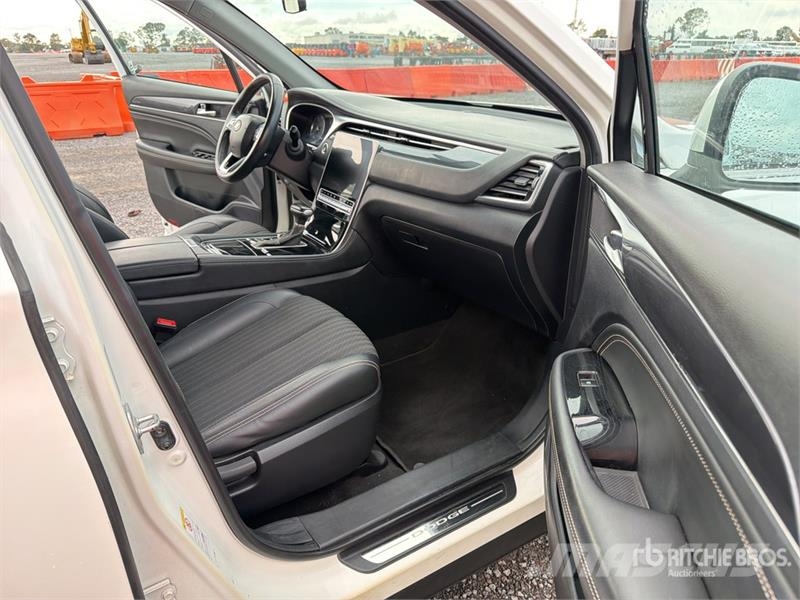 Dodge Journey Camioneta / SUV Kistehergépjárművek
