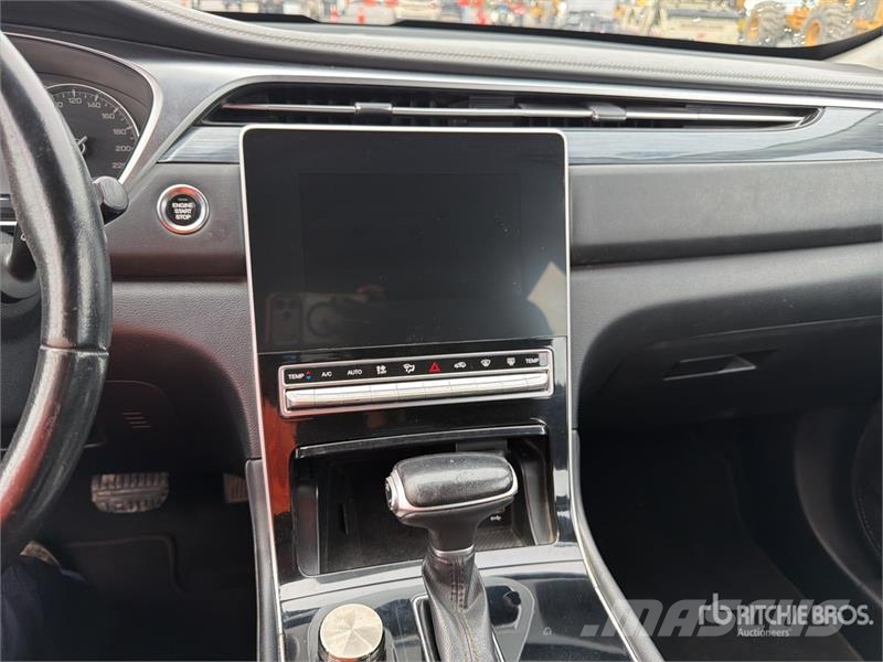 Dodge Journey Camioneta / SUV Automobili
