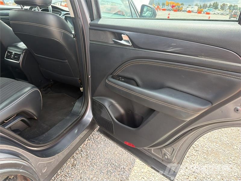 Dodge Journey Camioneta / SUV Kistehergépjárművek
