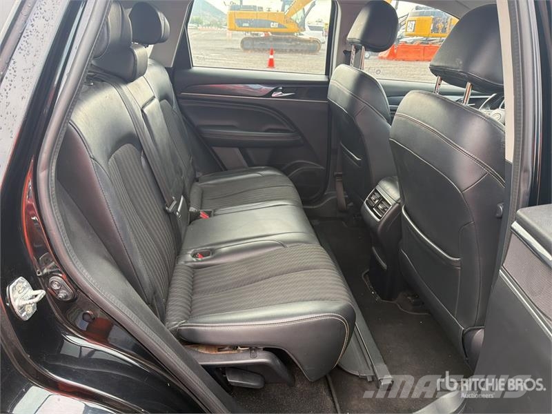 Dodge Journey Camioneta / SUV Cars