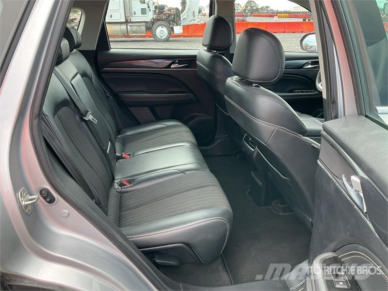 Dodge Journey Camioneta / SUV Automobili